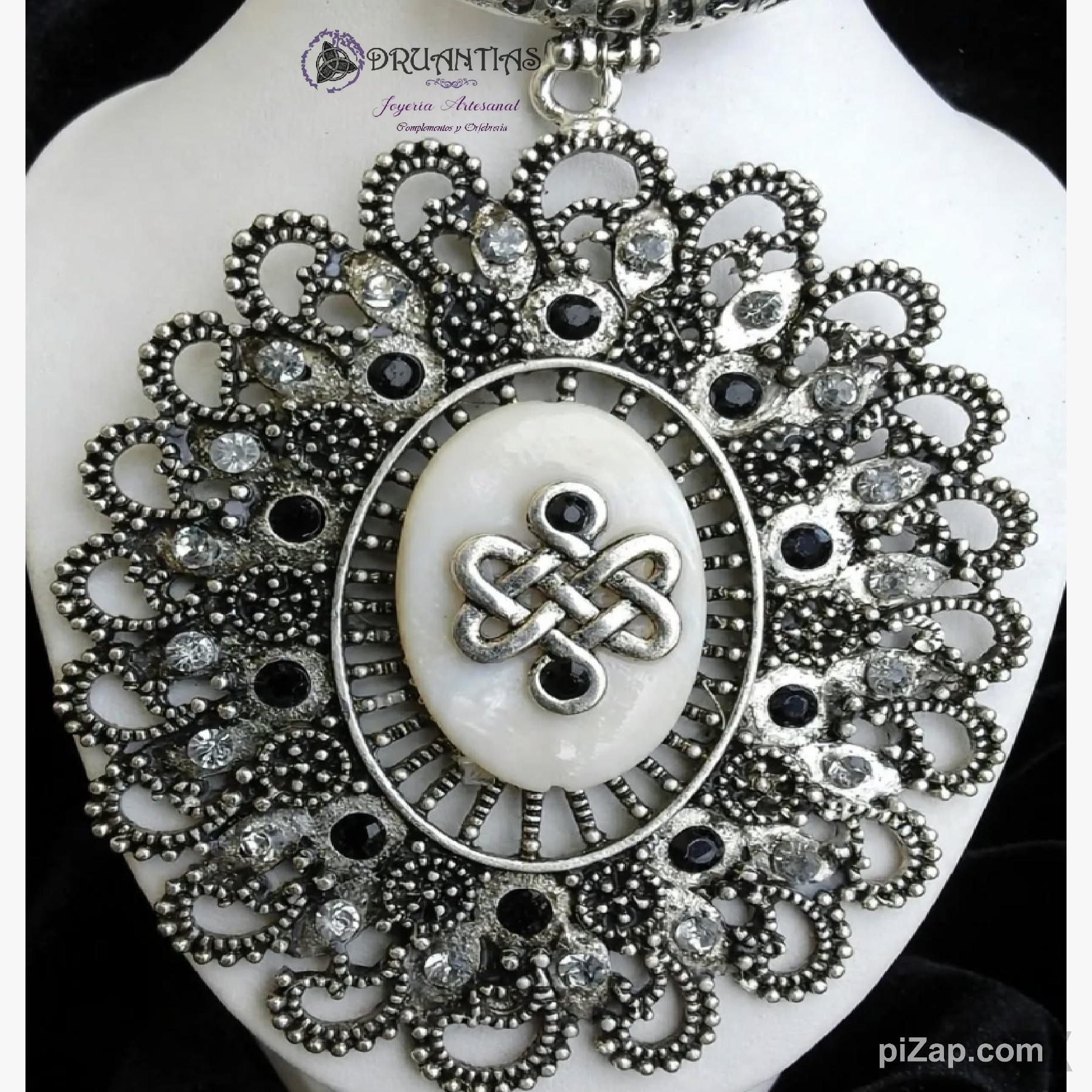 Camafeo Nudo Amistad Metal COLMCELTA13O