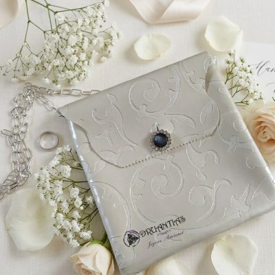 Bolso Bandolera con piedras semipreciosas y cadena BOLBANDOJOG