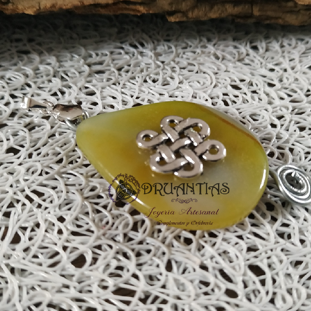 Amistad sobre agatha
Simbología Celta en Druantias